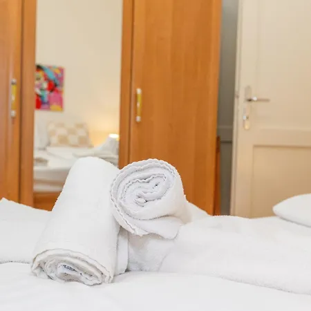 Boki 2 One Bedroom In Old Town With Balcony * Zara