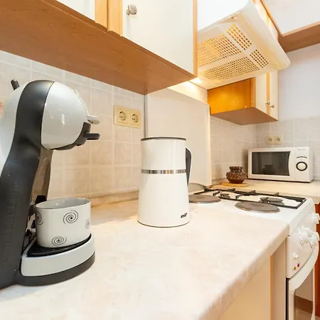 Boki 2 One Bedroom In Old Town With Balcony Zara