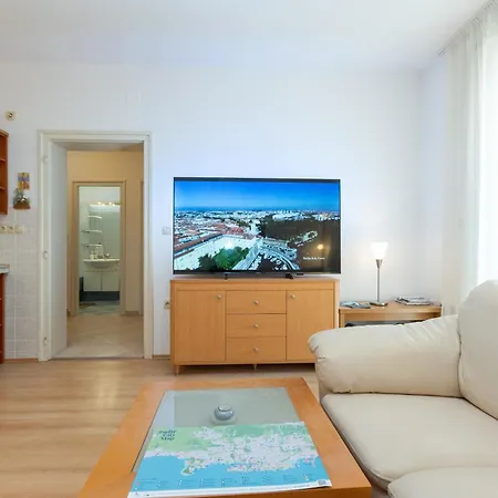 Boki 2 One Bedroom In Old Town With Balcony Appartamento Zara