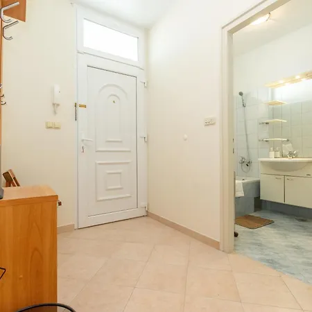Boki 2 One Bedroom In Old Town *