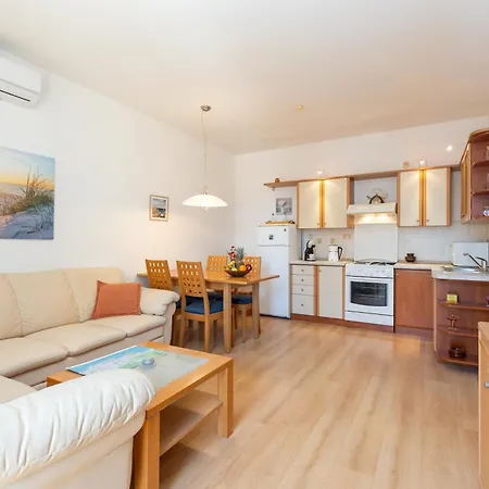 Boki 2 One Bedroom In Old Town Zadar