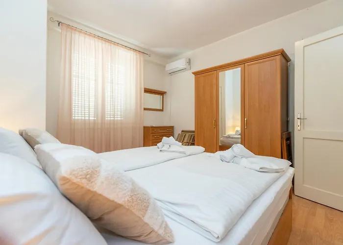 Boki 2 One Bedroom In Old Town With Balcony Апартаменты Задар