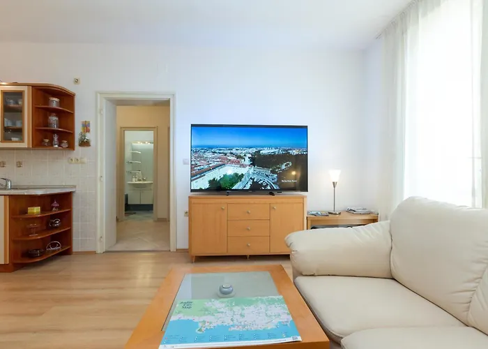 Boki 2 One Bedroom In Old Town With Balcony Apartmán Zadar