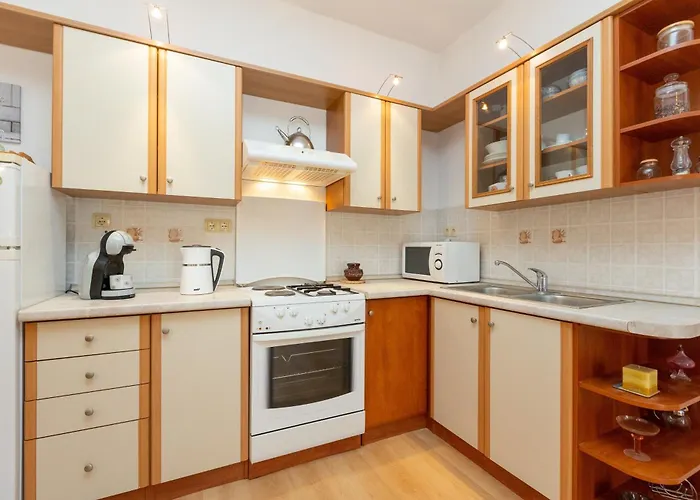 Boki 2 One Bedroom In Old Town With Balcony * Задар